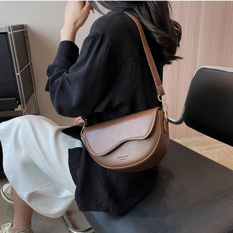 SoftSway™ Vintage Saddle Bag