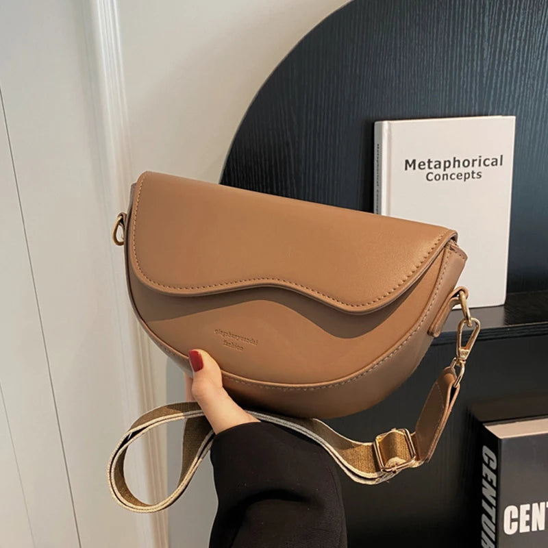 SoftSway™ Vintage Saddle Bag