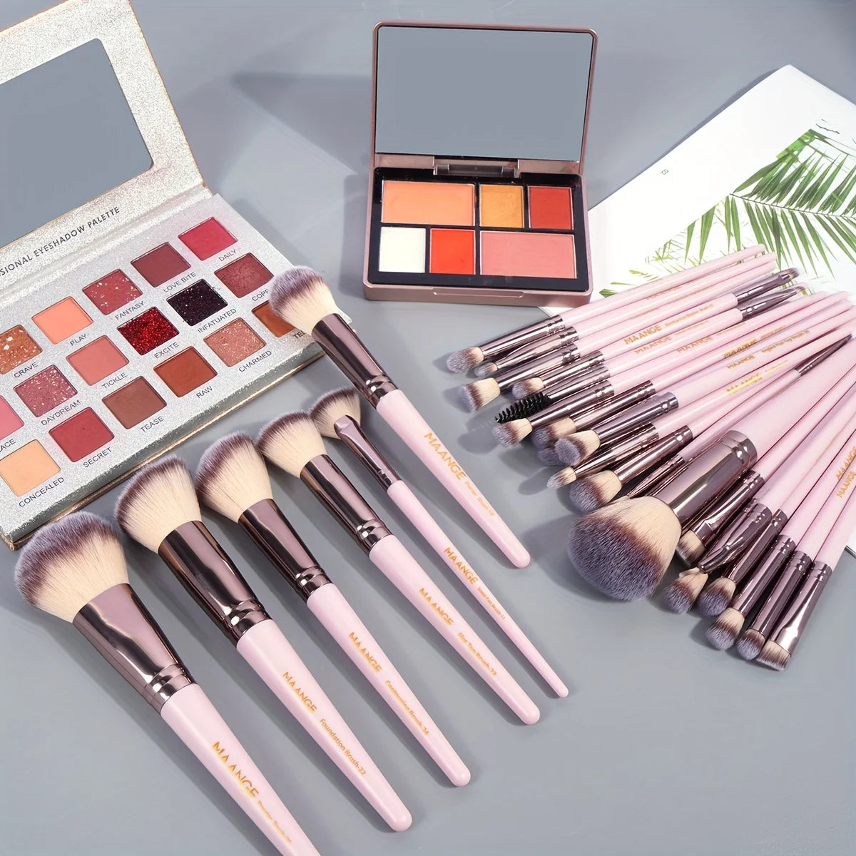 LunaBlend 30-Piece Pro Brush Set