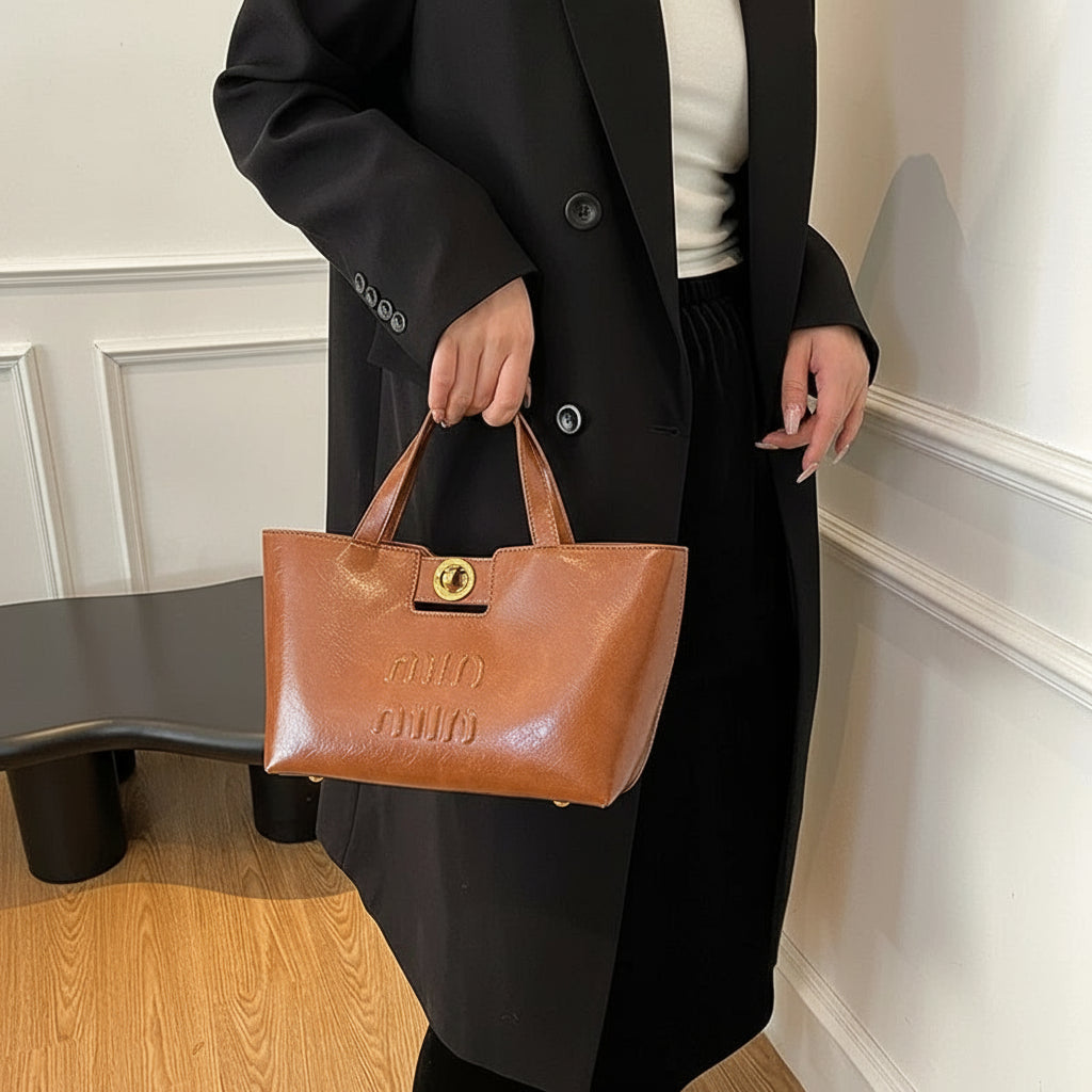 The Valen™ Leather Messenger Bag