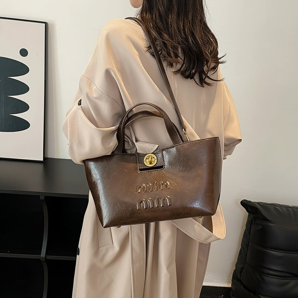 The Valen™ Leather Messenger Bag