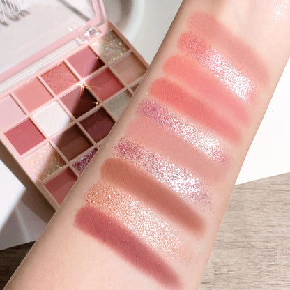 DreamGlow™ 25-Color Eyeshadow Palette
