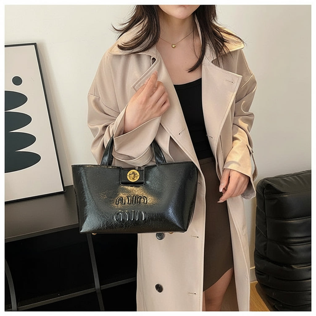 The Valen™ Leather Messenger Bag