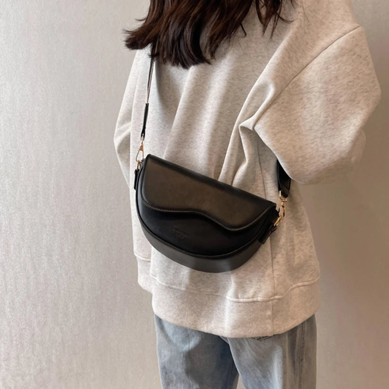 SoftSway™ Vintage Saddle Bag