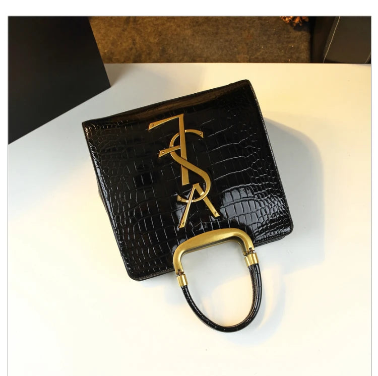 The Renai™ Structured Tote