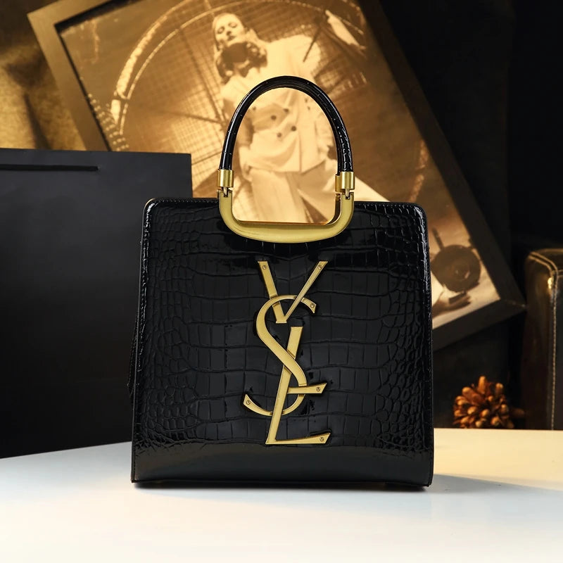 The Renai™ Structured Tote