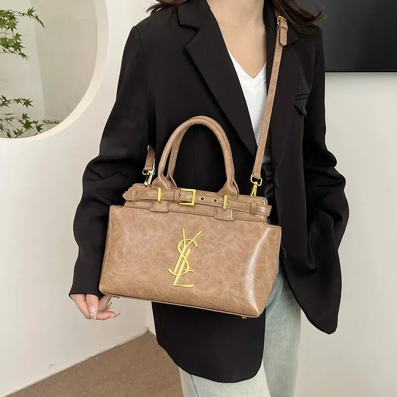 MetroMuse™ Compact Crossbody