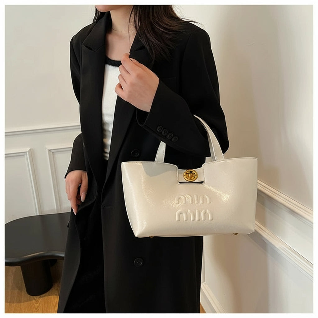 The Valen™ Leather Messenger Bag