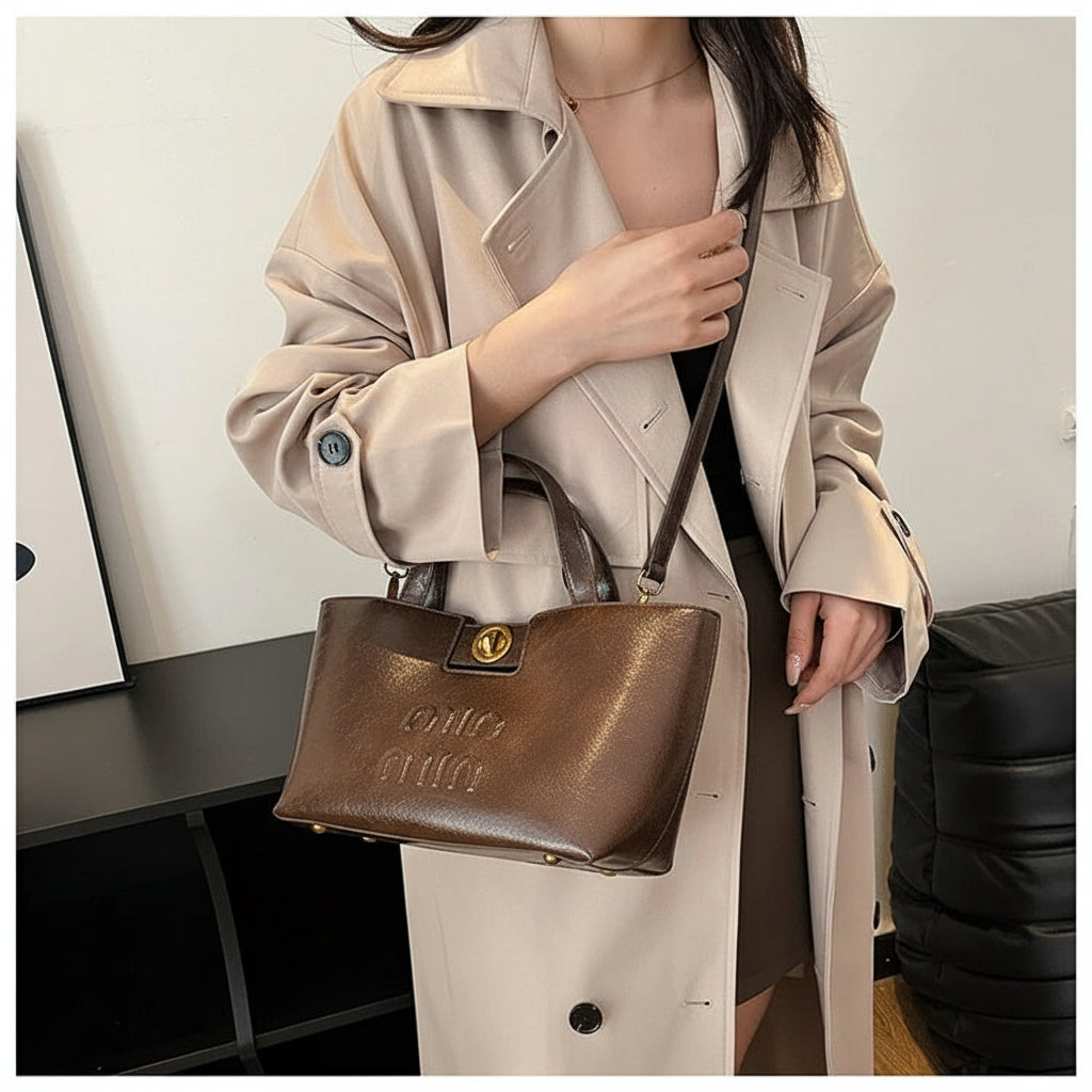 The Valen™ Leather Messenger Bag