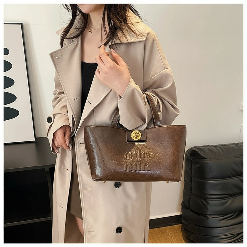 The Valen™ Leather Messenger Bag