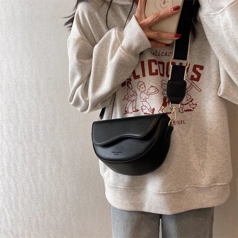 SoftSway™ Vintage Saddle Bag