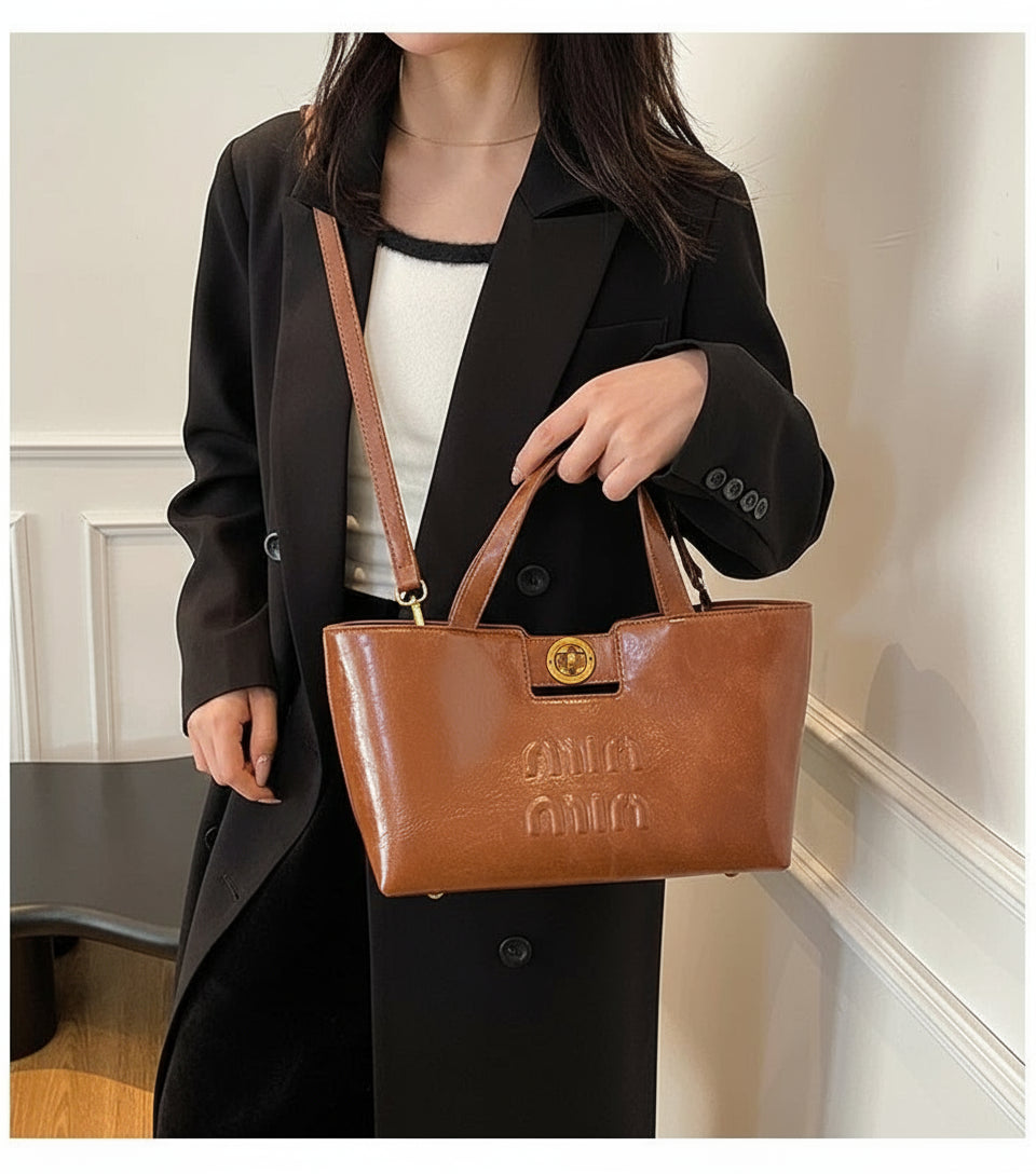 The Valen™ Leather Messenger Bag