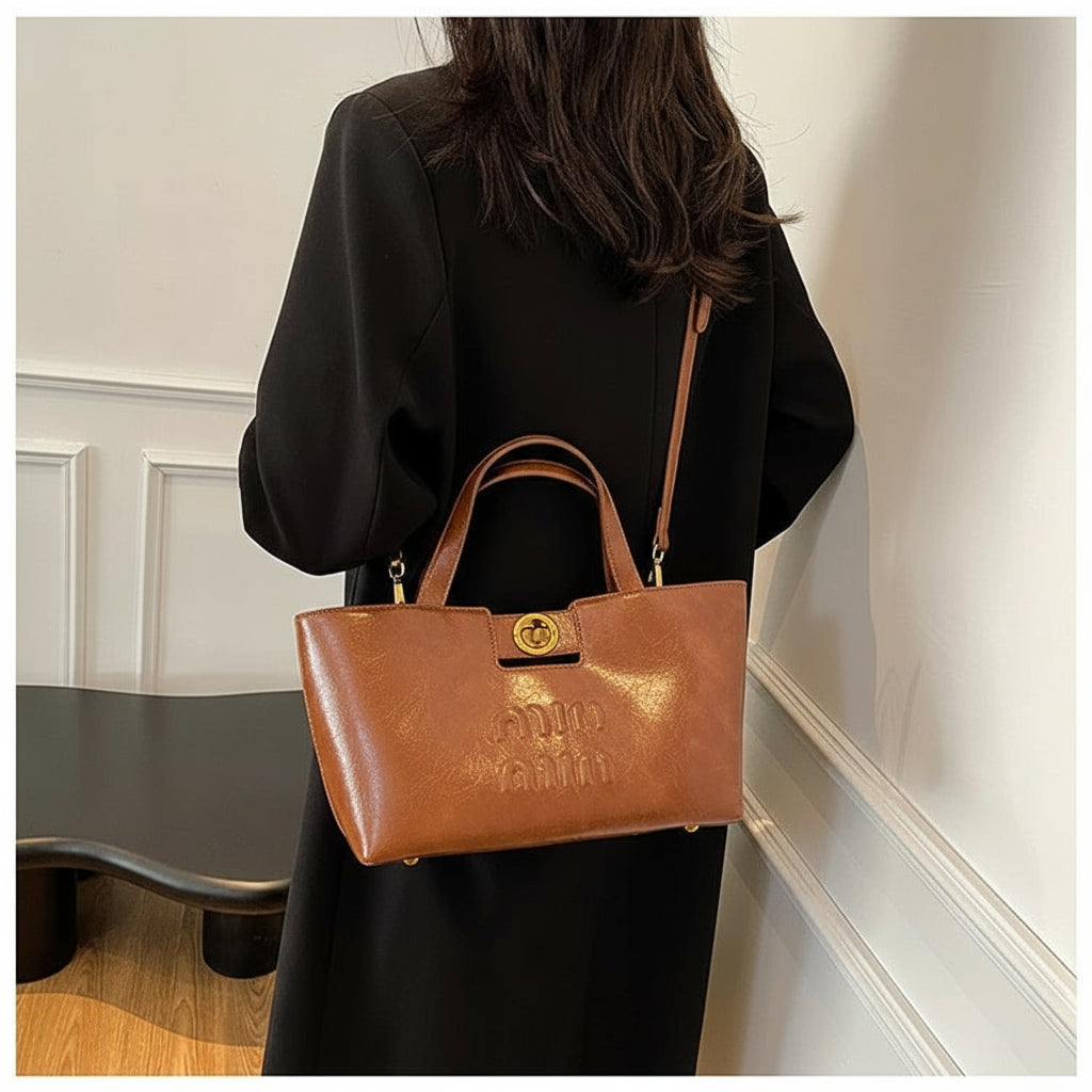 The Valen™ Leather Messenger Bag